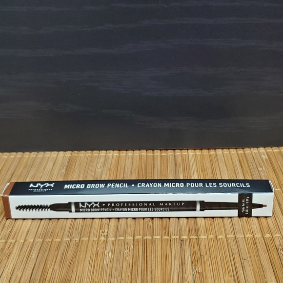 NEW NYX Micro brow pencil ' auburn ' - Picture 2 of 6